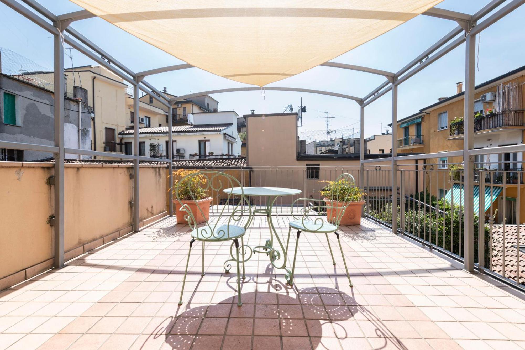 Piccolo Bijou Apartment Verona Bagian luar foto